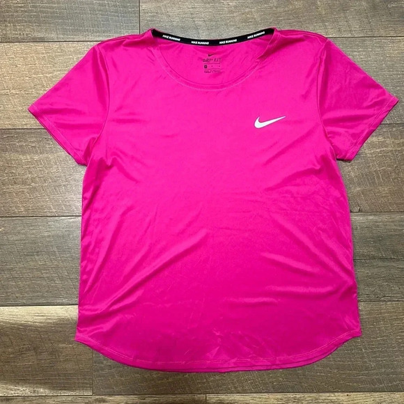 Nike Tops - Nike Dri-Fit Nike Running Top